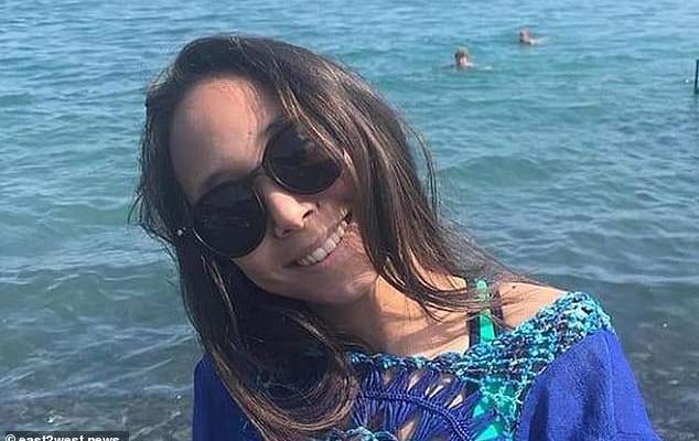 14-year-old girl dies when her cell phone explodes on her pillow, she loads it and listens to music at the same time