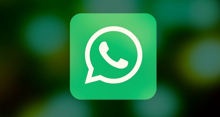 This new feature connects WhatsApp with Facebook and many don't know it yet